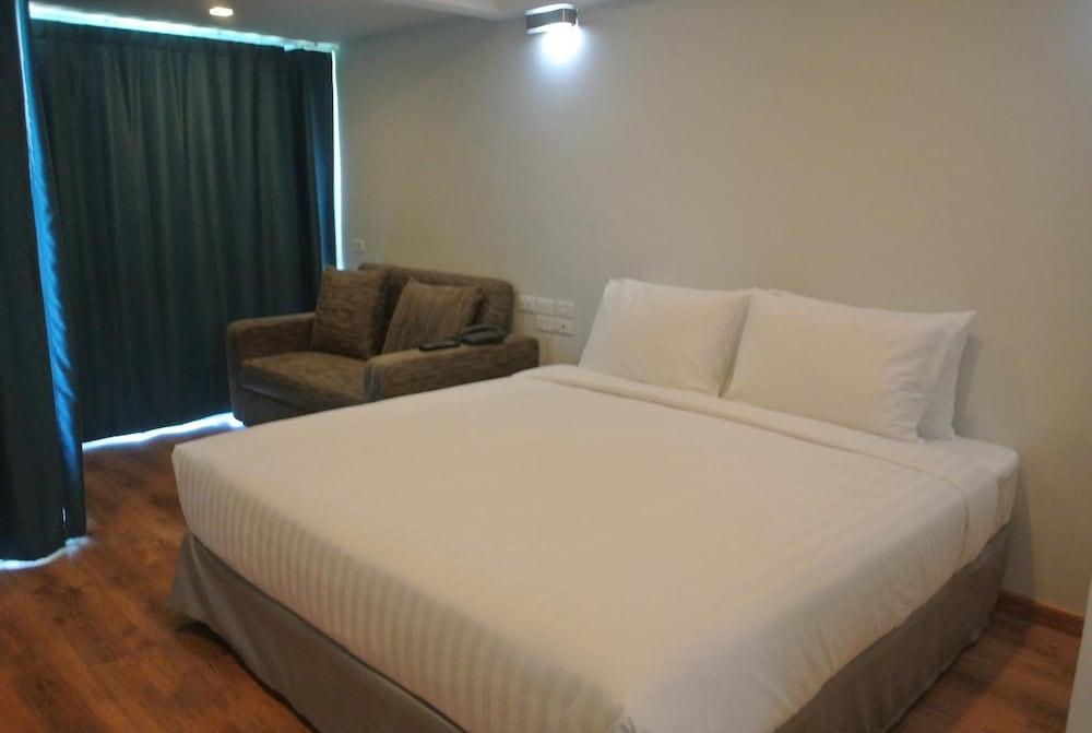 Nantra Thongson Bay Resort & Villas - Monthly Service Choeng Mon ภายนอก รูปภาพ